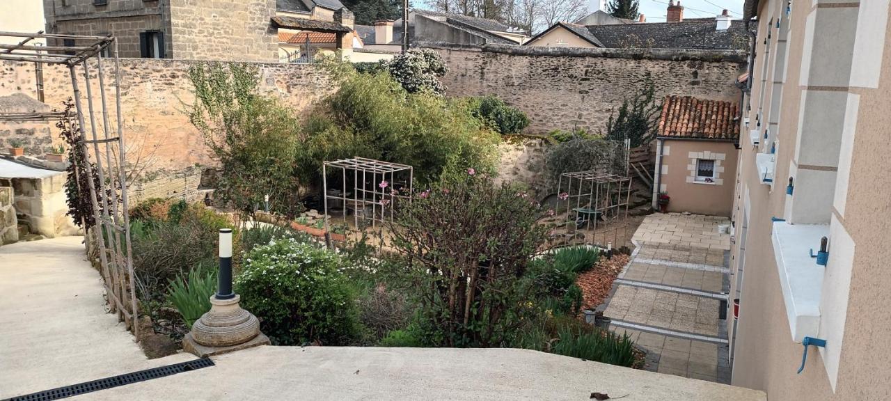 Les Dodos De Rose Bed and Breakfast Doué-la-Fontaine Εξωτερικό φωτογραφία